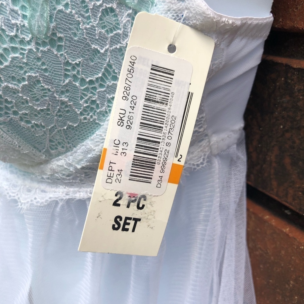 CASSANDRA Two-Piece Lacy Lingerie Set. NWT. - Picture 2 of 6